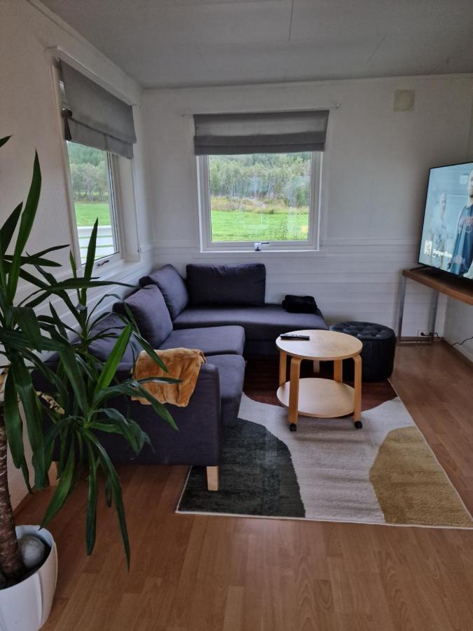 Warm And Cozy Cottage, Great Location Kvaloya Exterior photo